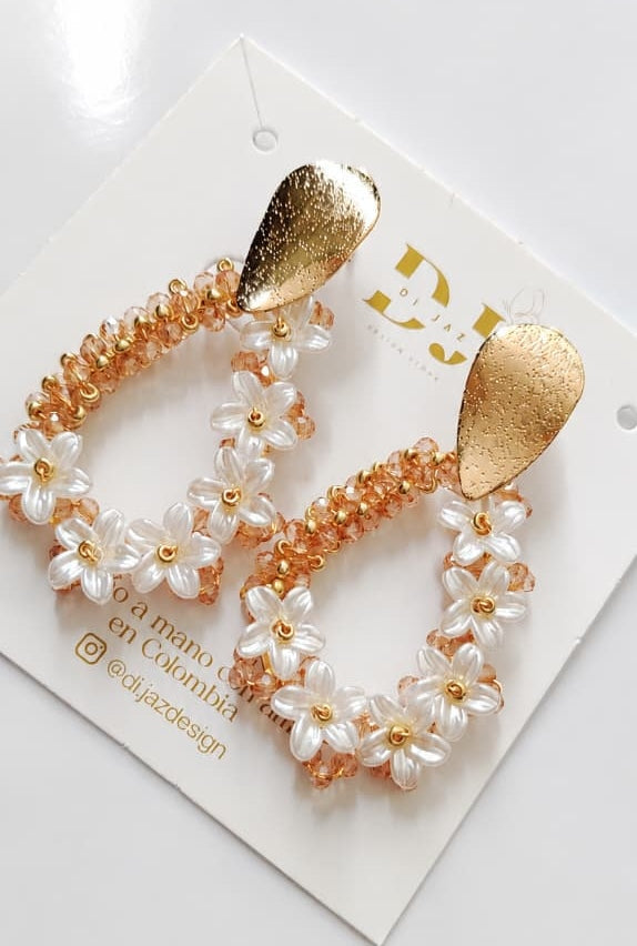 Aretes ramilletes de flores